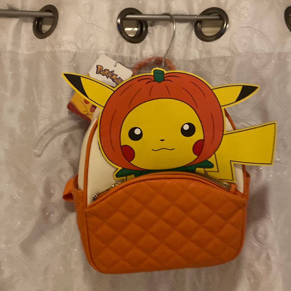 NWT Bioworld Pokémon Pikachu Backpack/Purse💥